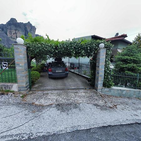 Postmans Apartment Under Meteora Kalambaka Zewnętrze zdjęcie